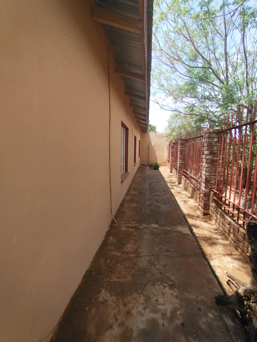 3 Bedroom Property for Sale in Christiana North West
